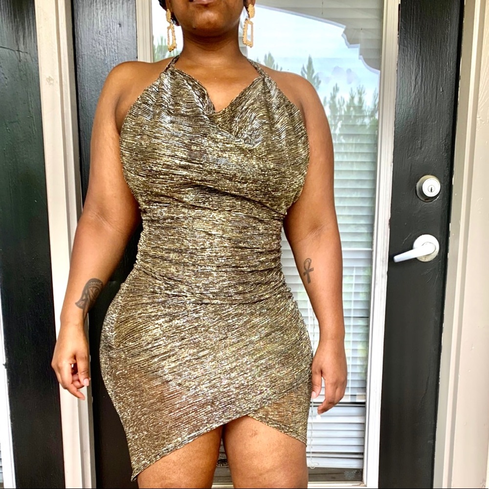 Bodycon dress gold color